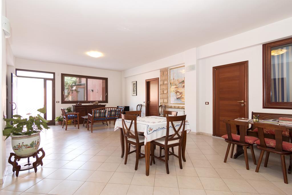 La Rosa Del Deserto Bed & Breakfast Scicli Exterior photo